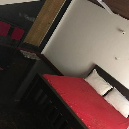 Everest Rooms Piliyandala Zewnętrze zdjęcie